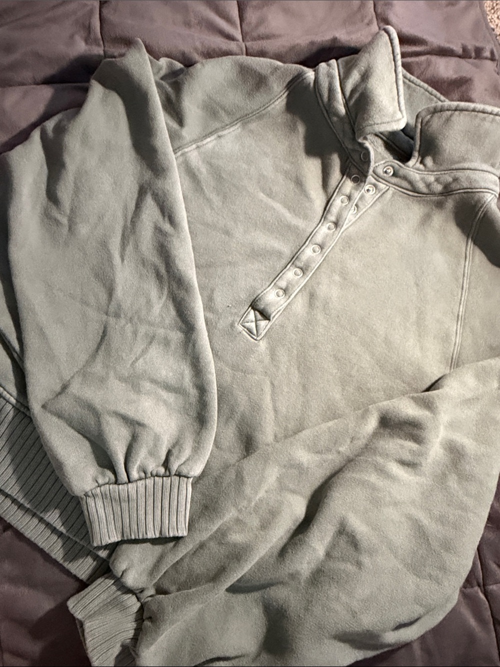 Women’s Pullover Snap-Front Sweatshirt - Sage Green